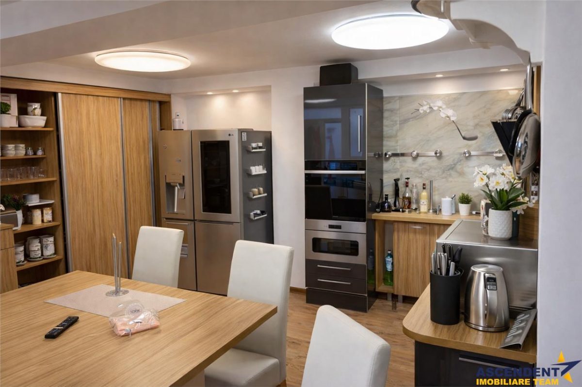 Proprietate cu terase, in ambientul Centrului Istoric .- . Piata Sfatului, Brasov, - foto 6