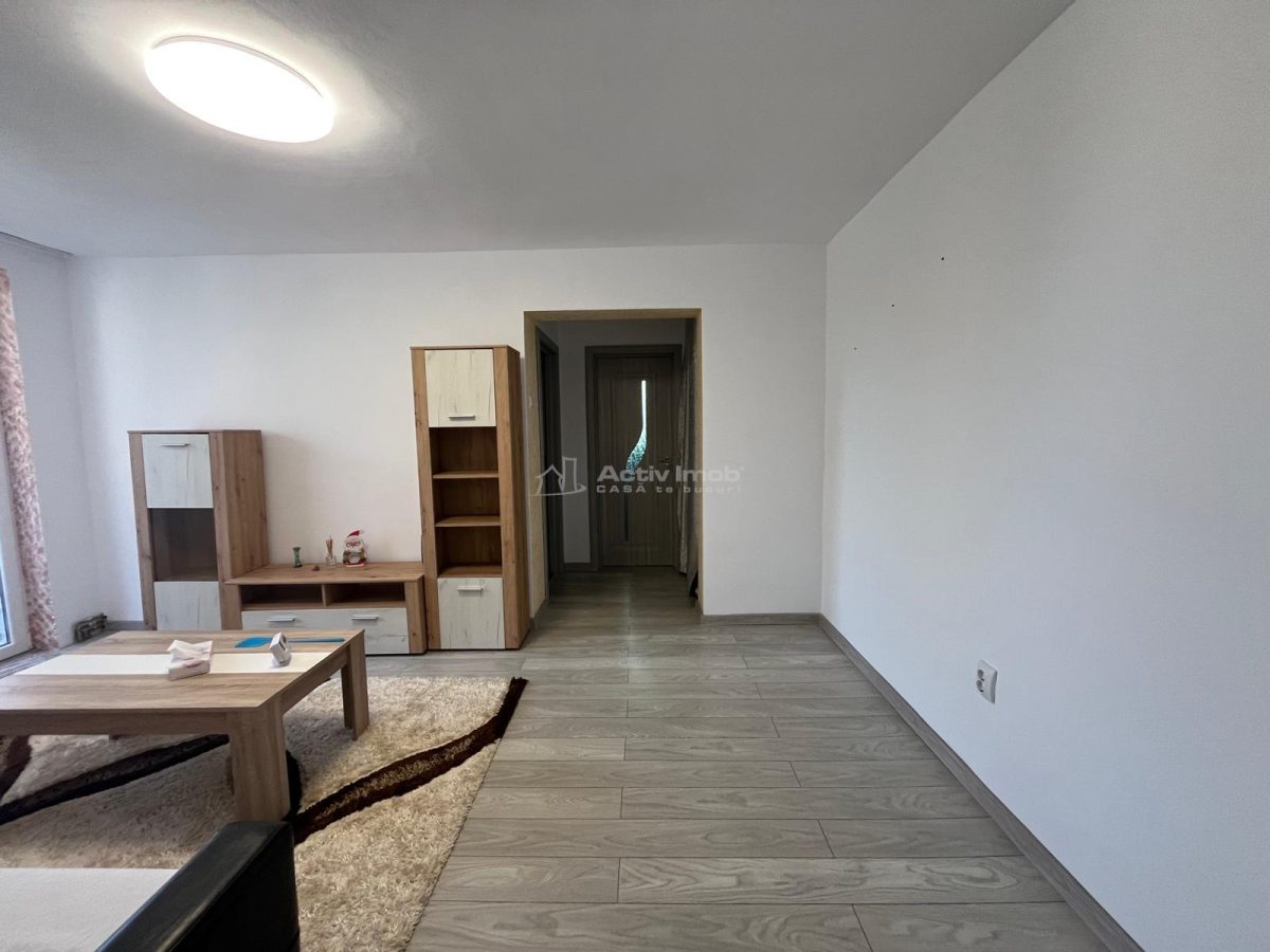 Lugoj, Ap., 2 Cam, Et., 2   Zona Micro 3, Langa Gradinita - foto 16