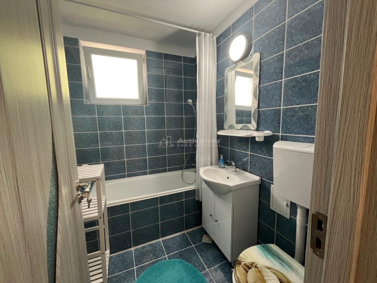 Lugoj, Ap., 2 Cam, Et., 2   Zona Micro 3, Langa Gradinita - foto 9