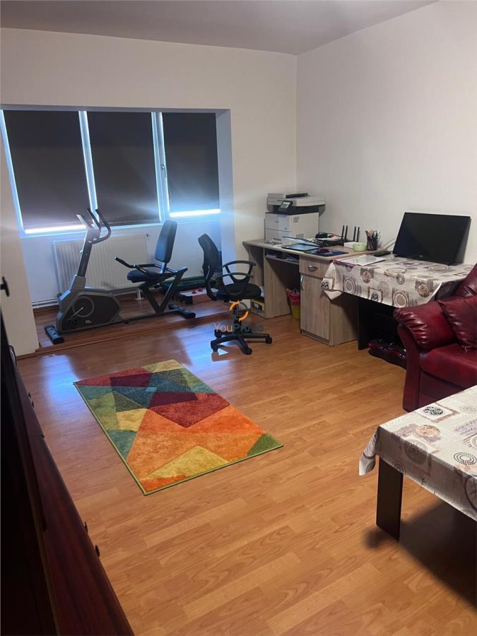 Decomandat 3 camere Plavat 2 Etaj 4 - foto 14