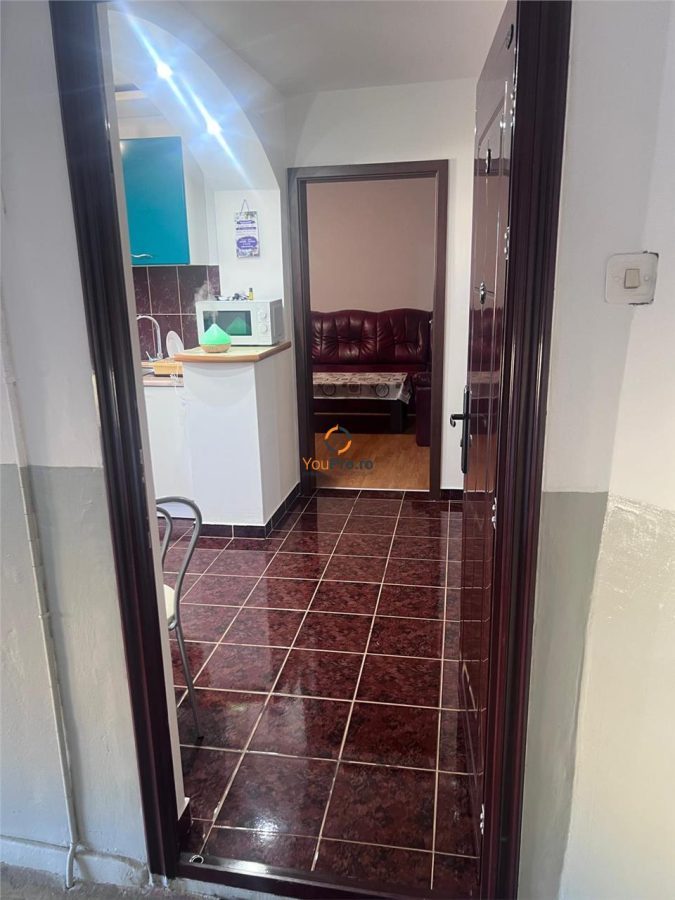 Decomandat 3 camere Plavat 2 Etaj 4 - foto 3