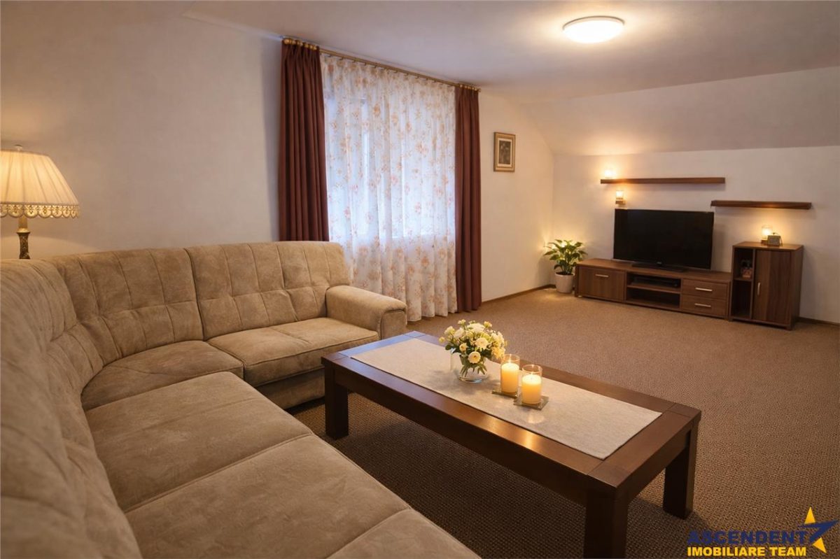 Vila cu 5 camere si garaj propriu, Centrul Istoric/ Drumul Poienii, Brasov - 