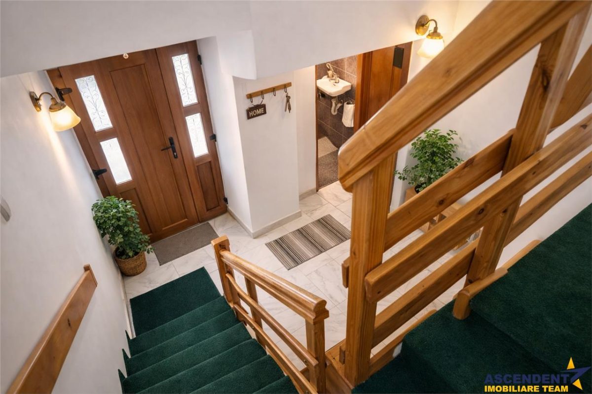 Vila cu 5 camere si garaj propriu, Centrul Istoric/ Drumul Poienii, Brasov - foto 4