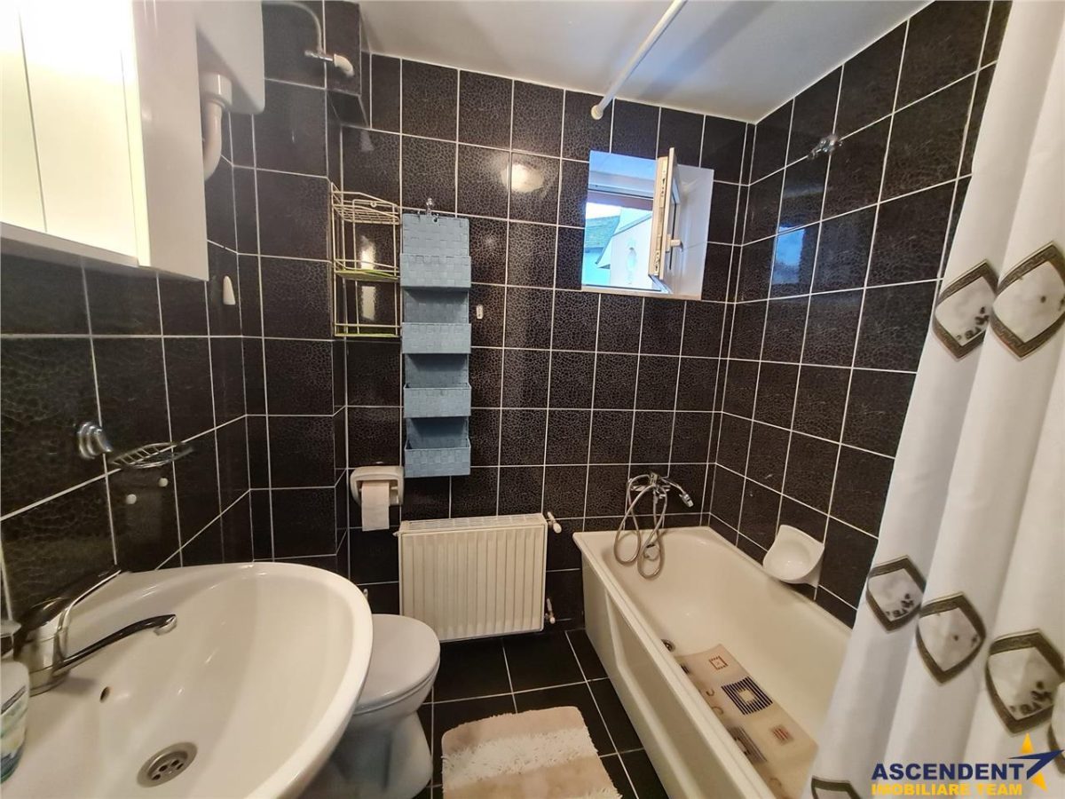 Vila cu 5 camere si garaj propriu, Centrul Istoric/ Drumul Poienii, Brasov - foto 7