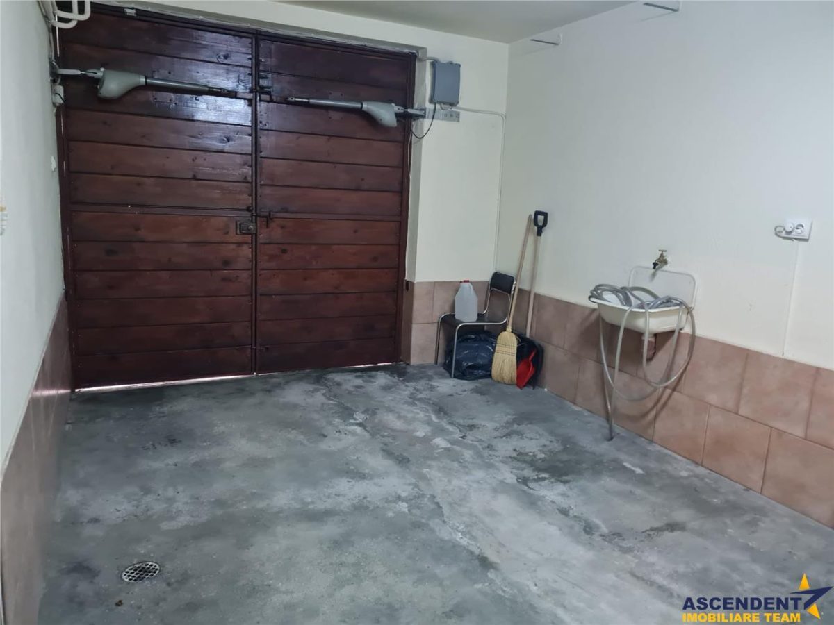 Vila cu 5 camere si garaj propriu, Centrul Istoric/ Drumul Poienii, Brasov - foto 9