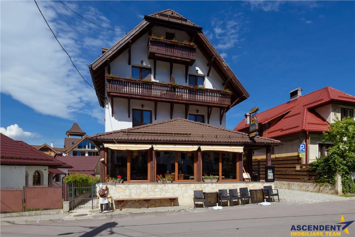 Pensiune cu restaurant, farmec aparte, concept italian, Central, aria Castelul Bran - foto 11