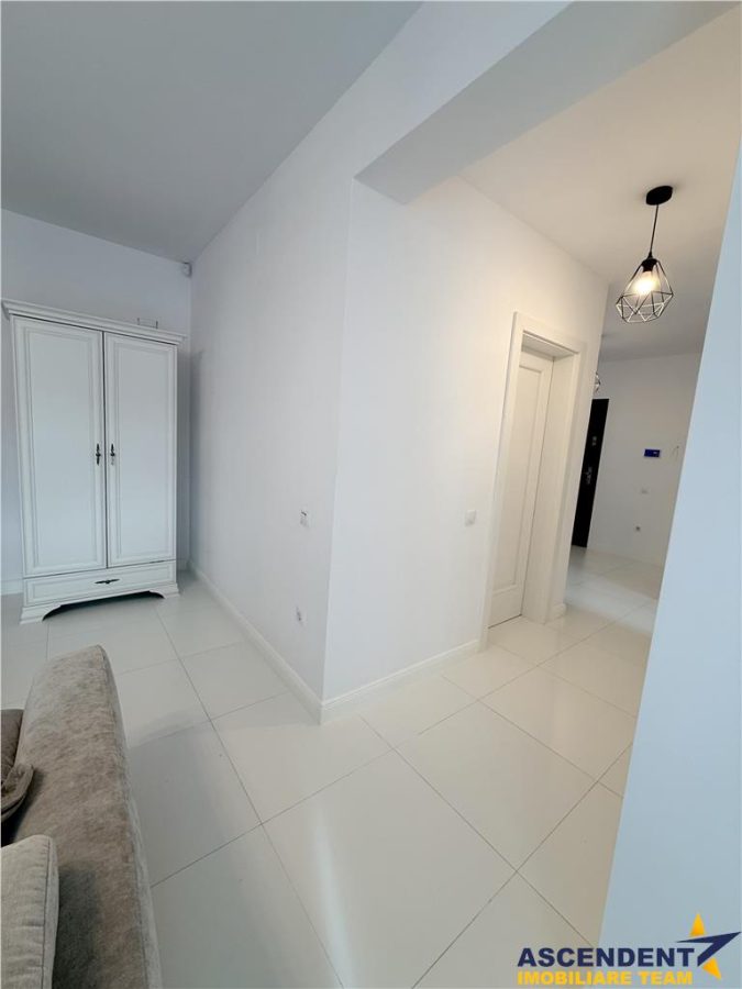 Rezidenta gata de mutat, aer distins, peisaj superb, Cristian, Brasov - foto 11