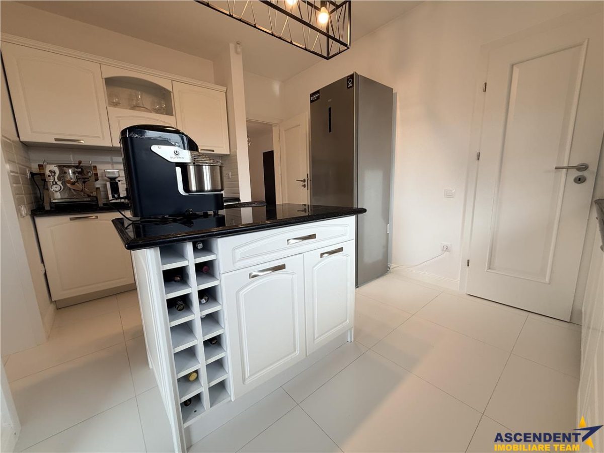 Rezidenta gata de mutat, aer distins, peisaj superb, Cristian, Brasov - foto 15