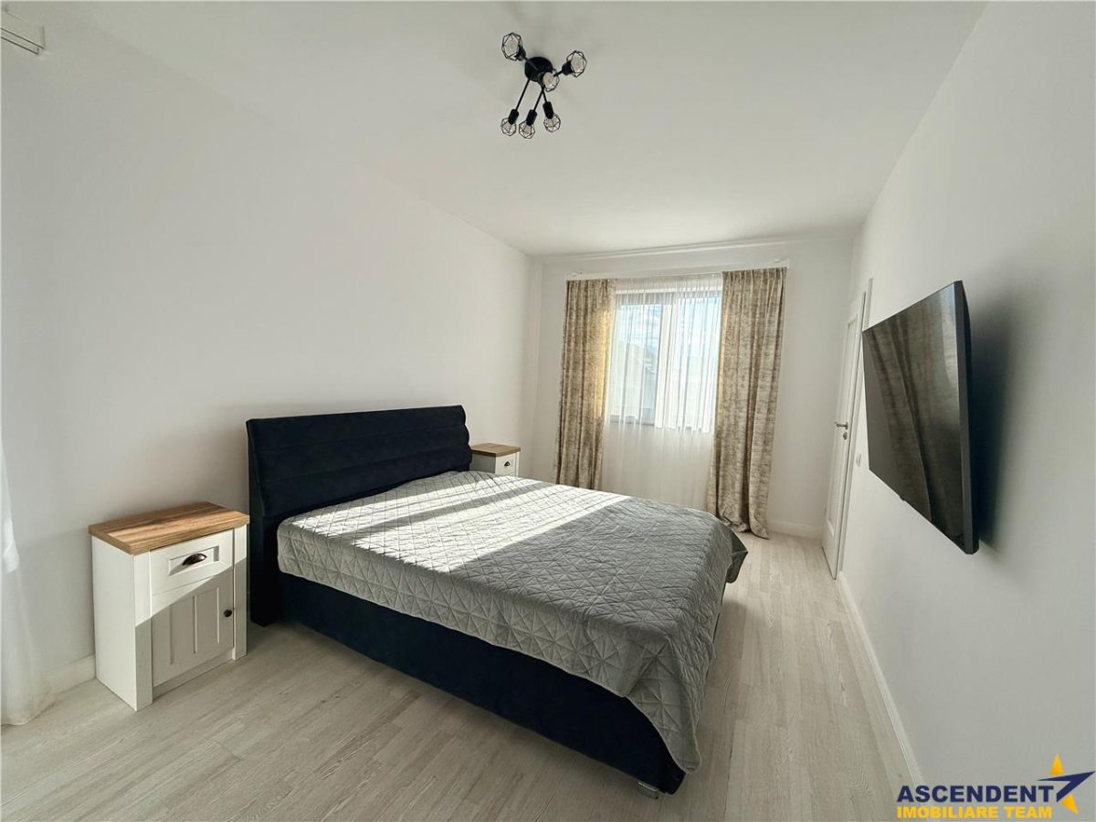 Rezidenta gata de mutat, aer distins, peisaj superb, Cristian, Brasov - foto 4