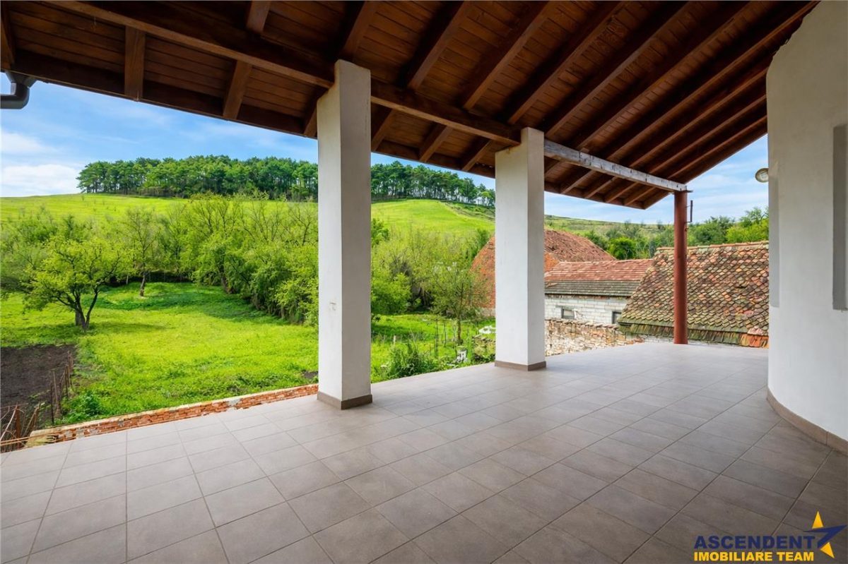 Rezidenta renovata+edificiu +1.500mp teren,Sanpetru,Brasov - foto 5