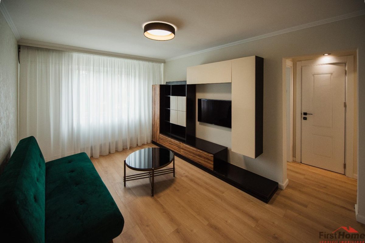 Ap 3 camere, etaj 1, de lux, zona Sud - Focsani