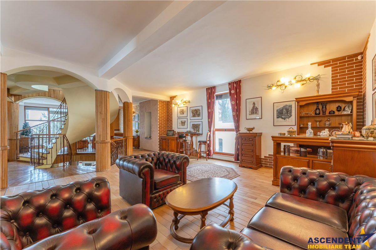 Castelariu:spectacol panoramic,locatie prestigioasa,exclusivist confort,Central, Brasov - foto 2
