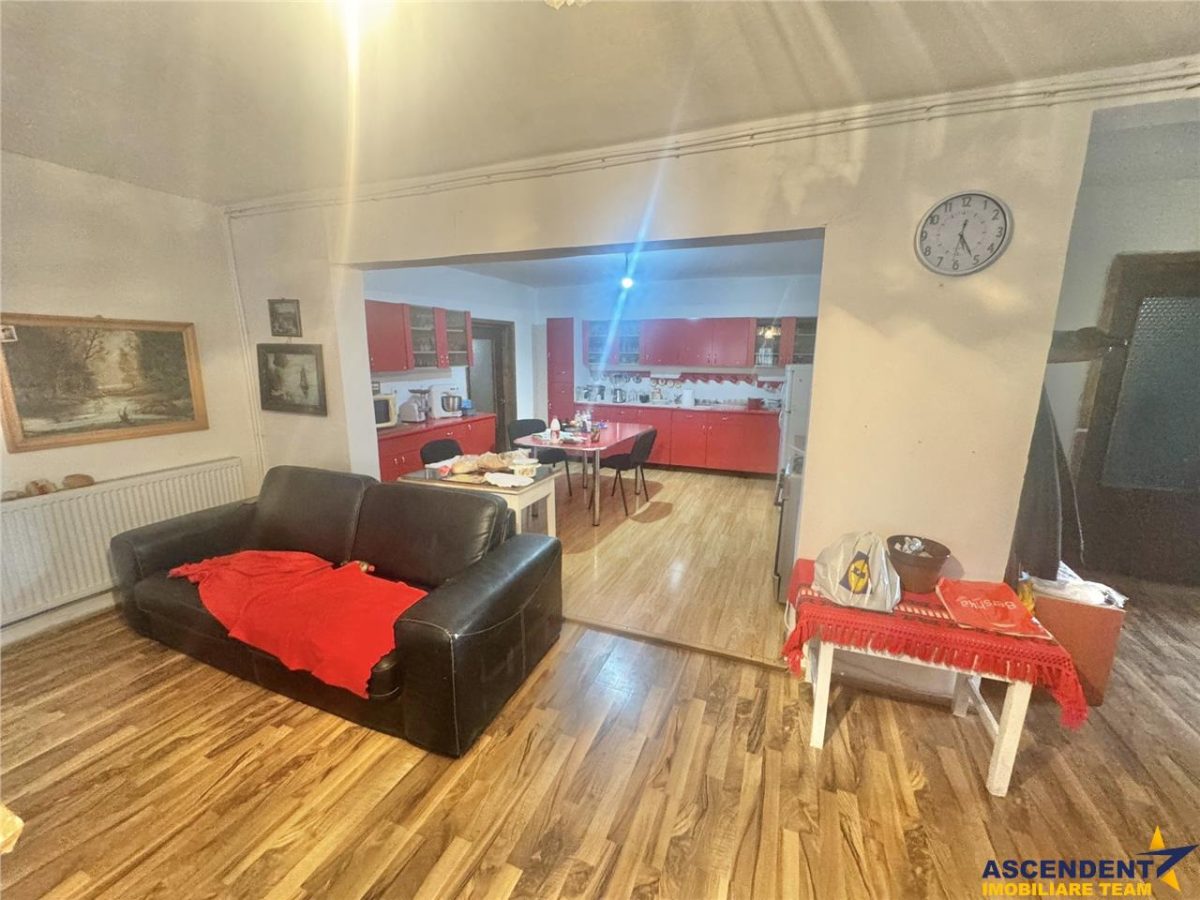 Casa, clinica, gradinita, afterschool sau sediu firma, Zizinului, Brasov - foto 2