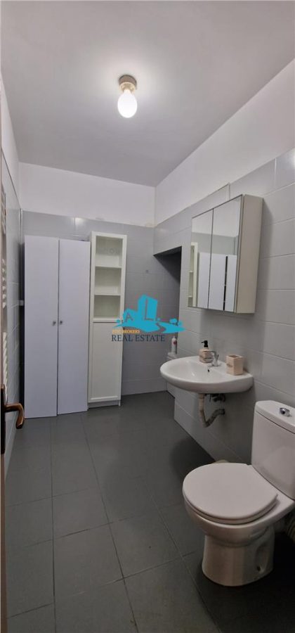 Inchiriere apartament 3 camere, Unirii, Terasa 174 mp, bloc 2018 - foto 4
