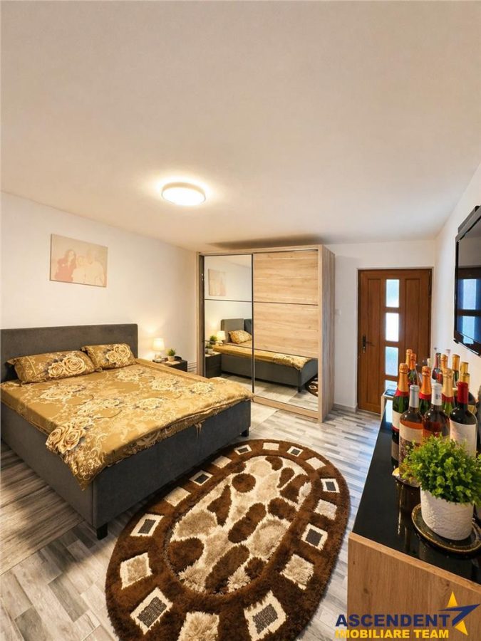 Casa individuala, P+1, renovata, mobilata, Sanpetru, Brasov - foto 3