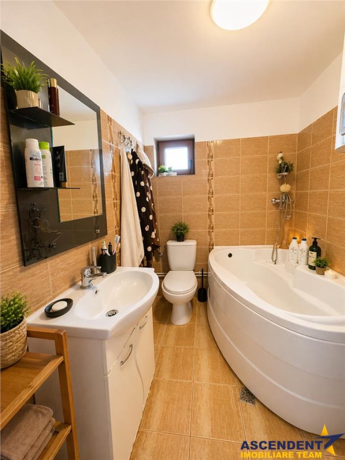 Casa individuala, P+1, renovata, mobilata, Sanpetru, Brasov - foto 5