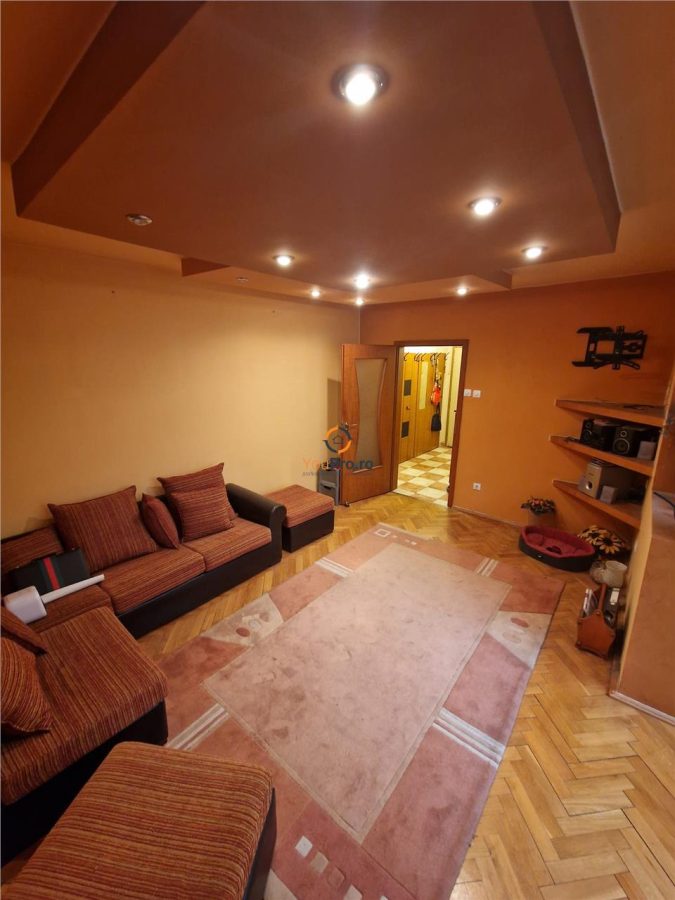 Decomandat 4 camere etaj 1 Circumvalatiunii/Iulius Town - foto 13