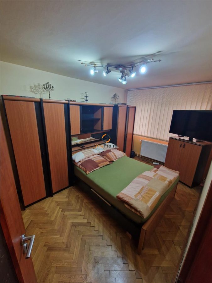 Decomandat 4 camere etaj 1 Circumvalatiunii/Iulius Town - foto 23