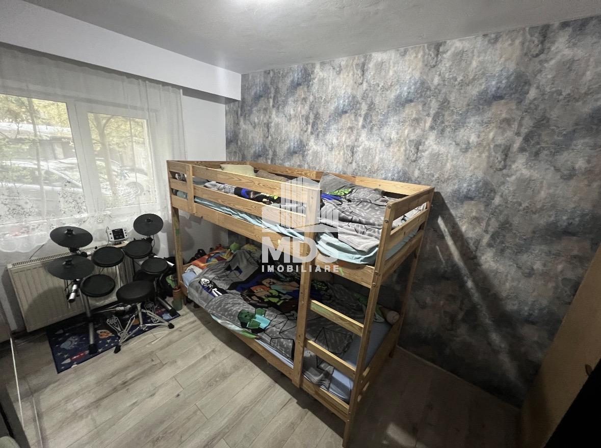 Decomandat, model mare cu 2 bai la parter inalt - foto 5