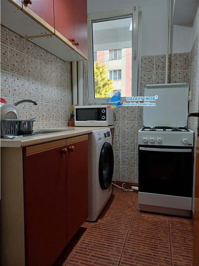 Inchiriere garsoniera bloc mixt ,2 min  Dristor  metrou - foto 5