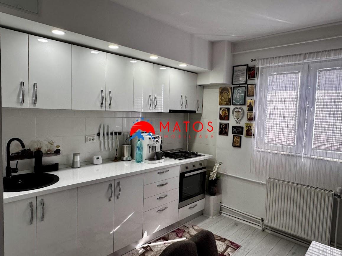 Garsoniera de vanzare Baicoi | De lux | Etaj 4 | zona linistita | - foto 13