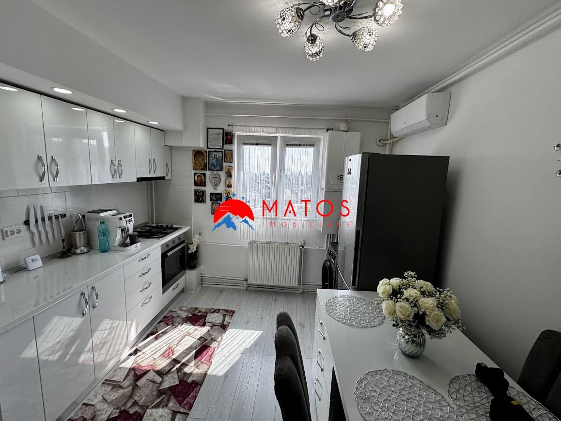 Garsoniera de vanzare Baicoi | De lux | Etaj 4 | zona linistita | - foto 16