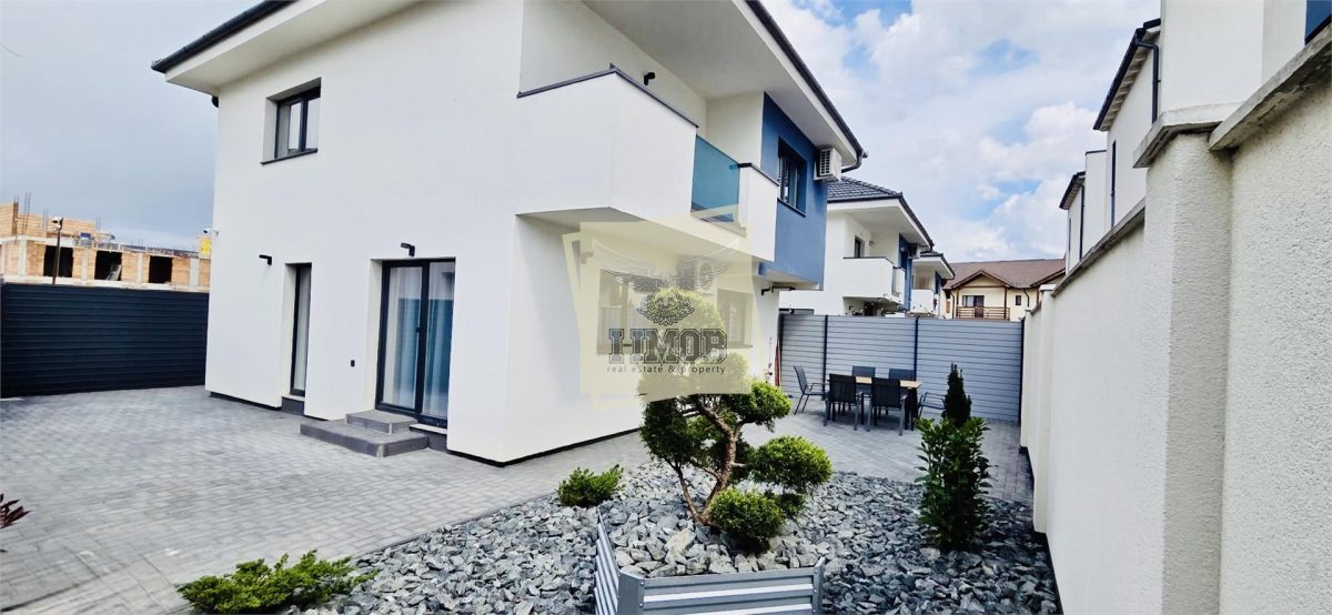 Casa de lux cu 4 camere 2 bai balcon 2 parcari in Selimbar - Selimbar