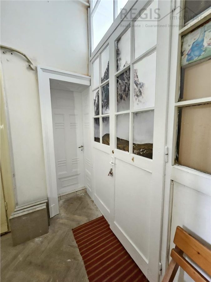 Studio Livada Postei  ULTRACENTRAL Brasov cu parcare, beci si anexa - foto 7