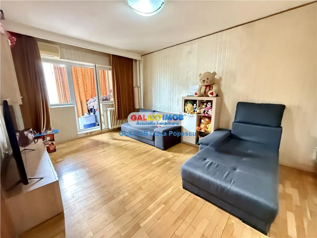 Apartament 3 camere SEBASTIAN NASAUD, ET 3/8, reabilitat - foto 1
