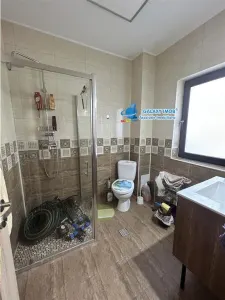 uplex 4 camere-Mansarda utila-Curte amenajata-Pivnita-str Safirului - foto 3