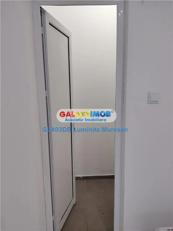 Vanzare spatiu comercial 18mp Voinesti Judetul Dambovita - foto 5