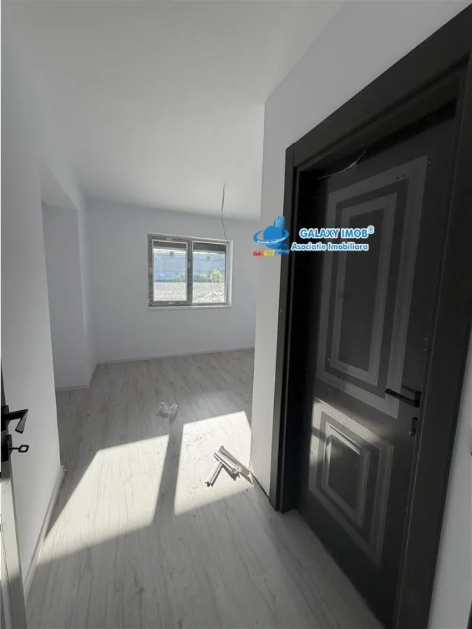 Apartament 3 camere/2 bai+terasa 29mp-Loc parcare-Prelungirea Ghencea - foto 14
