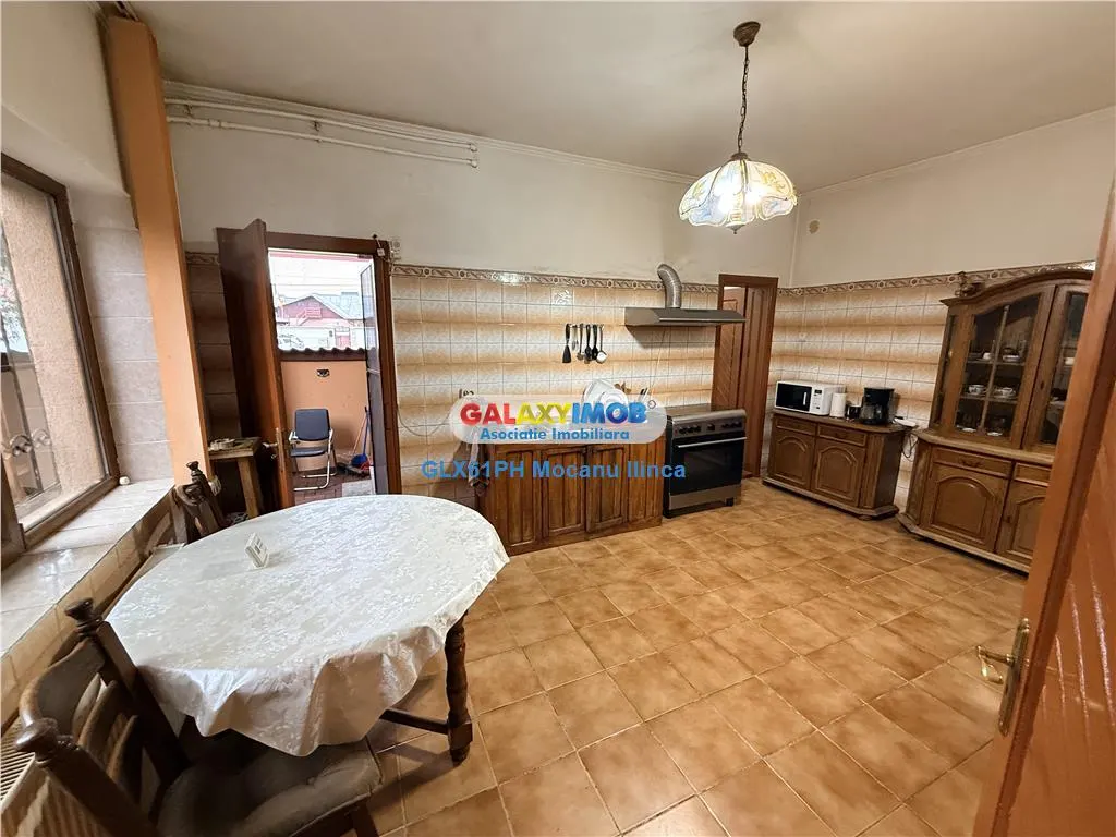 Vanzare casa 4 camere, zona Lupeni, Ploiesti - foto 2