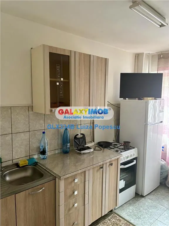 Apartament  2 camere PANDURI stradal,vedere spate - foto 2