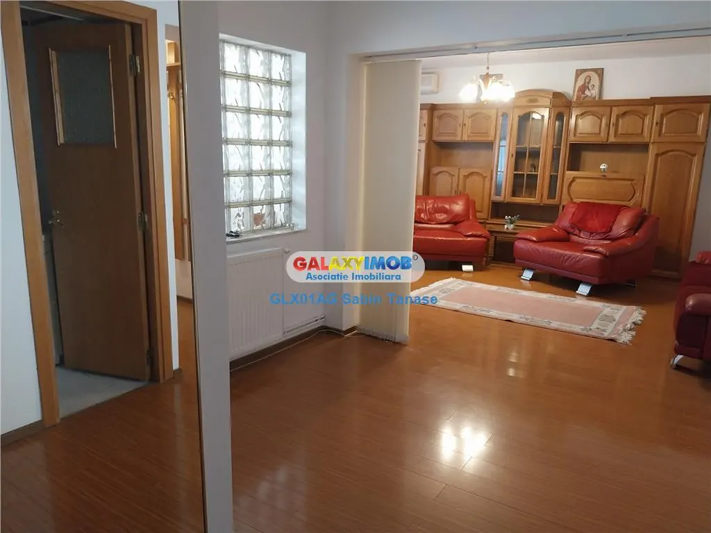 De vanzare  apartament  ultracentral  3 cam toate dotarile - foto 1