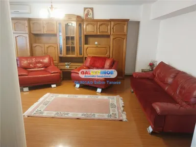 De vanzare  apartament  ultracentral  3 cam toate dotarile - foto 2