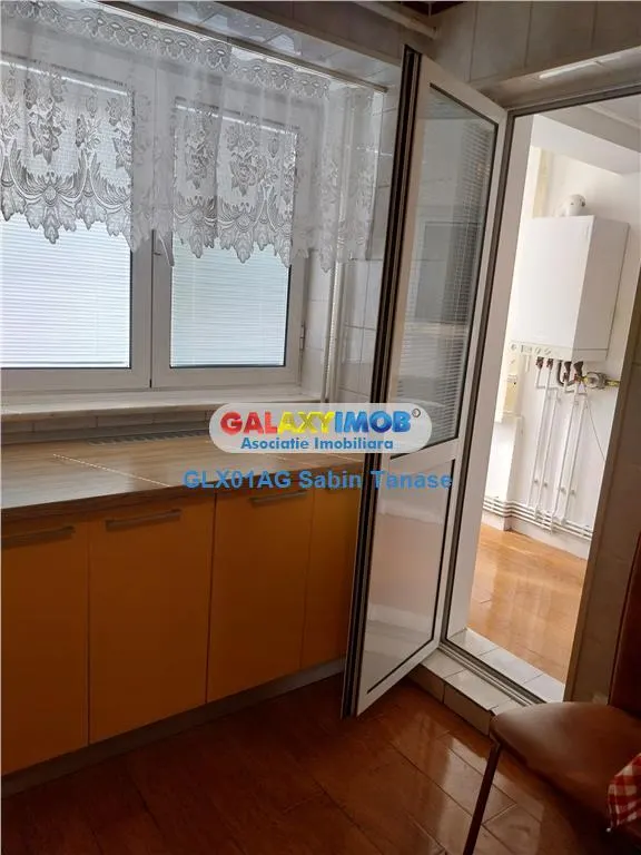 De vanzare  apartament  ultracentral  3 cam toate dotarile - foto 13