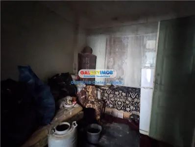Unirii vila S+P+1 , spațiu comercial la parter,SU 206mp teren 293mp - foto 9