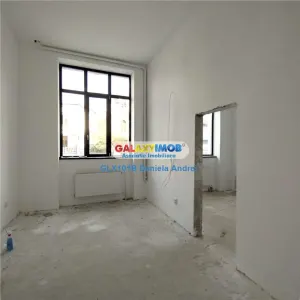 De vanzare VILA cu 26 camere + TEREN 450 mp ULTRACENTRAL 2800000 EURO - foto 13