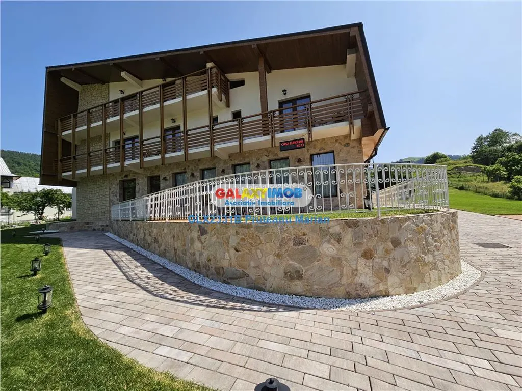 Vanzare Pensiune Eleganta situata aproape de Pestera Dambovicioara - foto 1