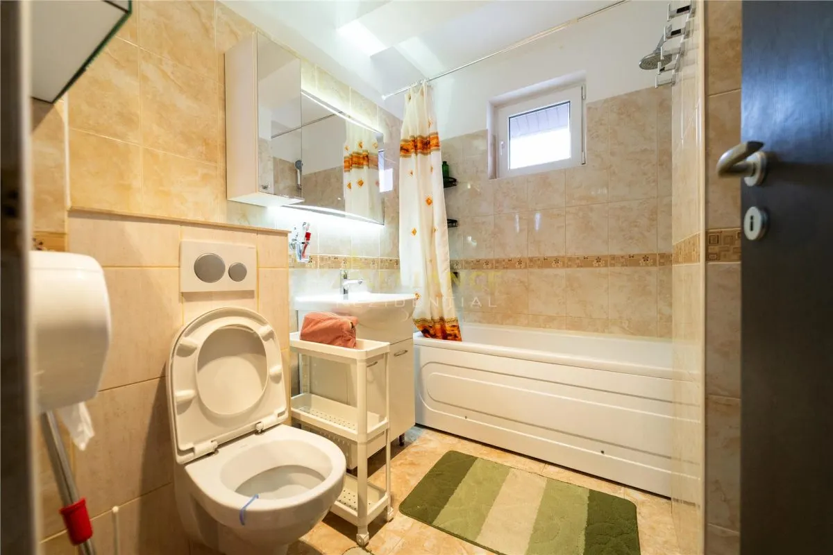 Apartament 3 camere cu 2 bai - Strada Solstitiului - foto 12