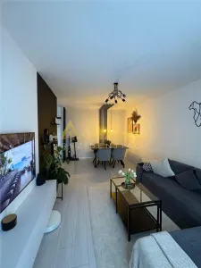 Apartament 2 camere decomandat de vanzare 58 mp  etaj 5/6  mobilat si utilat / parcare inclusa - foto 3