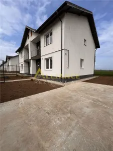 Casa duplex de vanzare || Popesti Leordeni || 4 camere || curte mare - foto 1