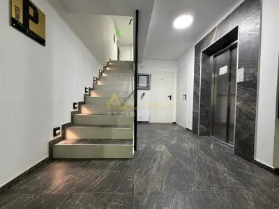 Apartament 2 camere | Sector 4 | Bloc 2022 |  + Boxa Inclusa - foto 2