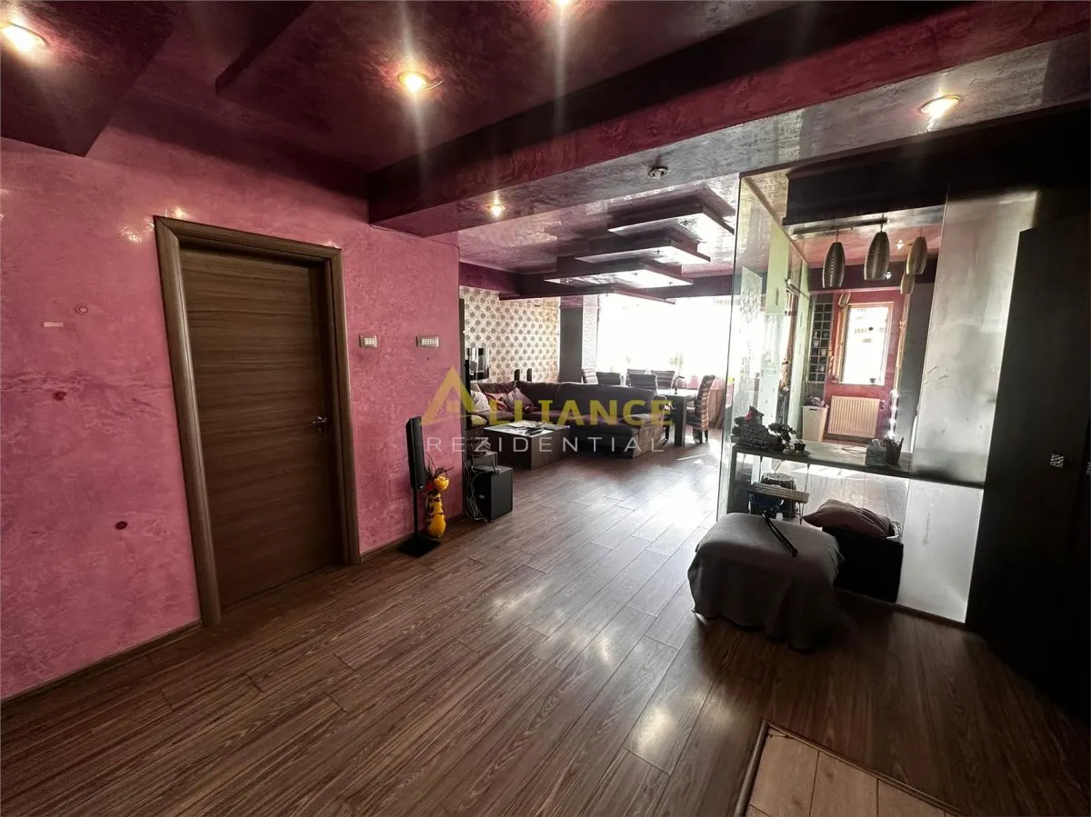 Apartament 3 camere - foto 10