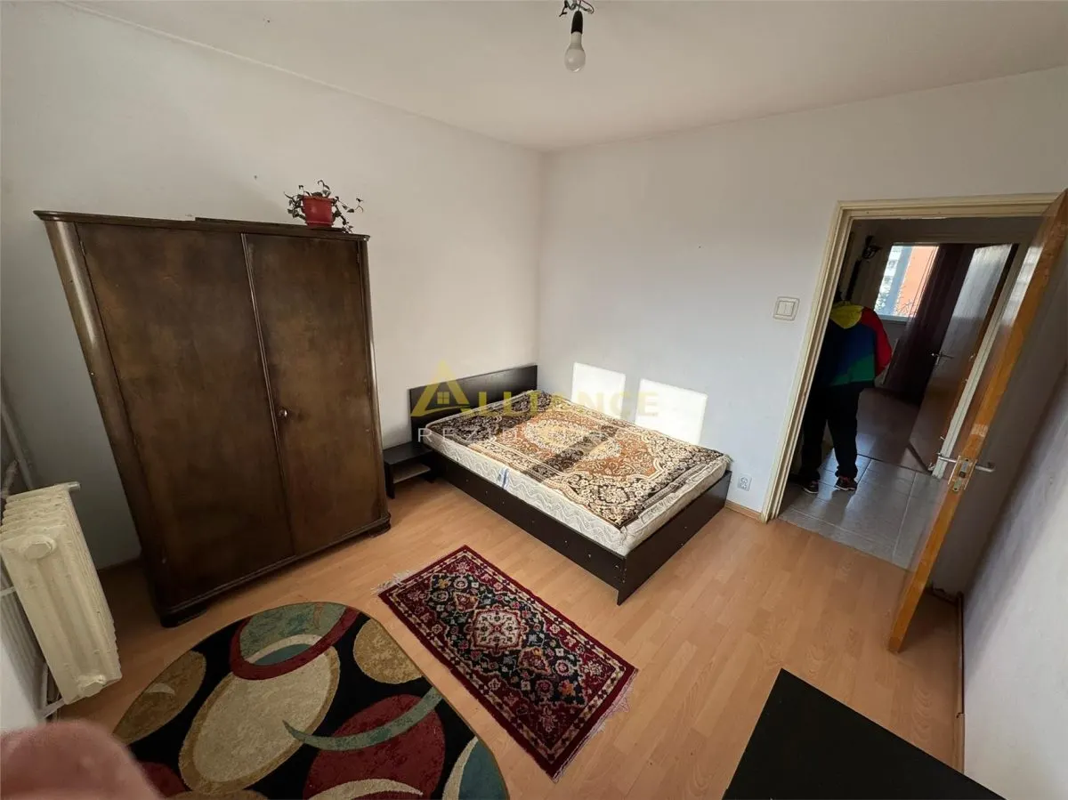 Apartament 3 camere Dristor, 5 min metrou, 64 mp, bloc anvelopat - foto 6