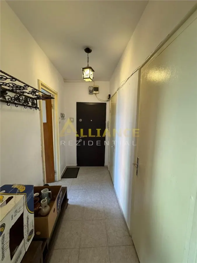 Apartament 3 camere Dristor, 5 min metrou, 64 mp, bloc anvelopat - foto 7