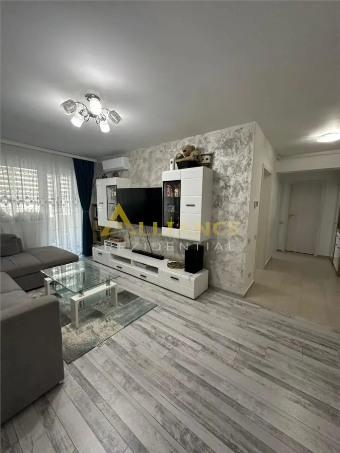 Apartament cu 2 camere I 2 parcari - foto 1