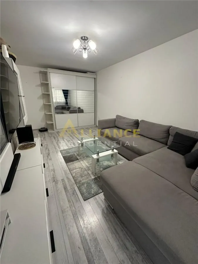 Apartament cu 2 camere I 2 parcari - foto 2