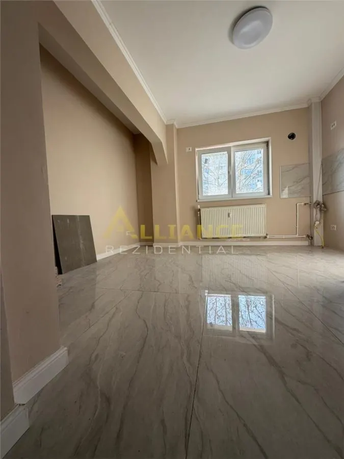 5 Min Metrou Aparatorii Patriei Apartament 3 camere decomandat - foto 7